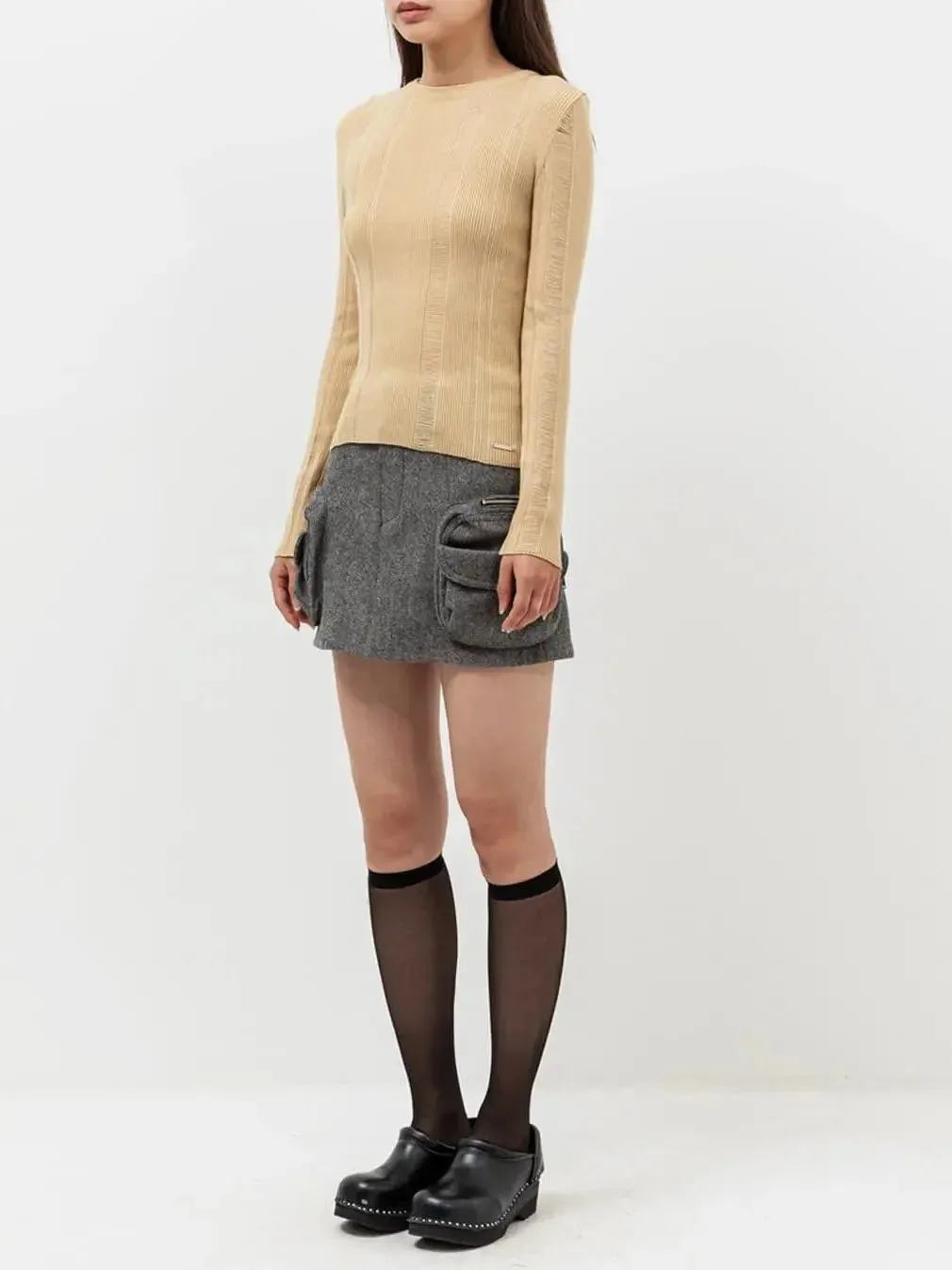 Bulky Cargo-Pocket Mini Skirt