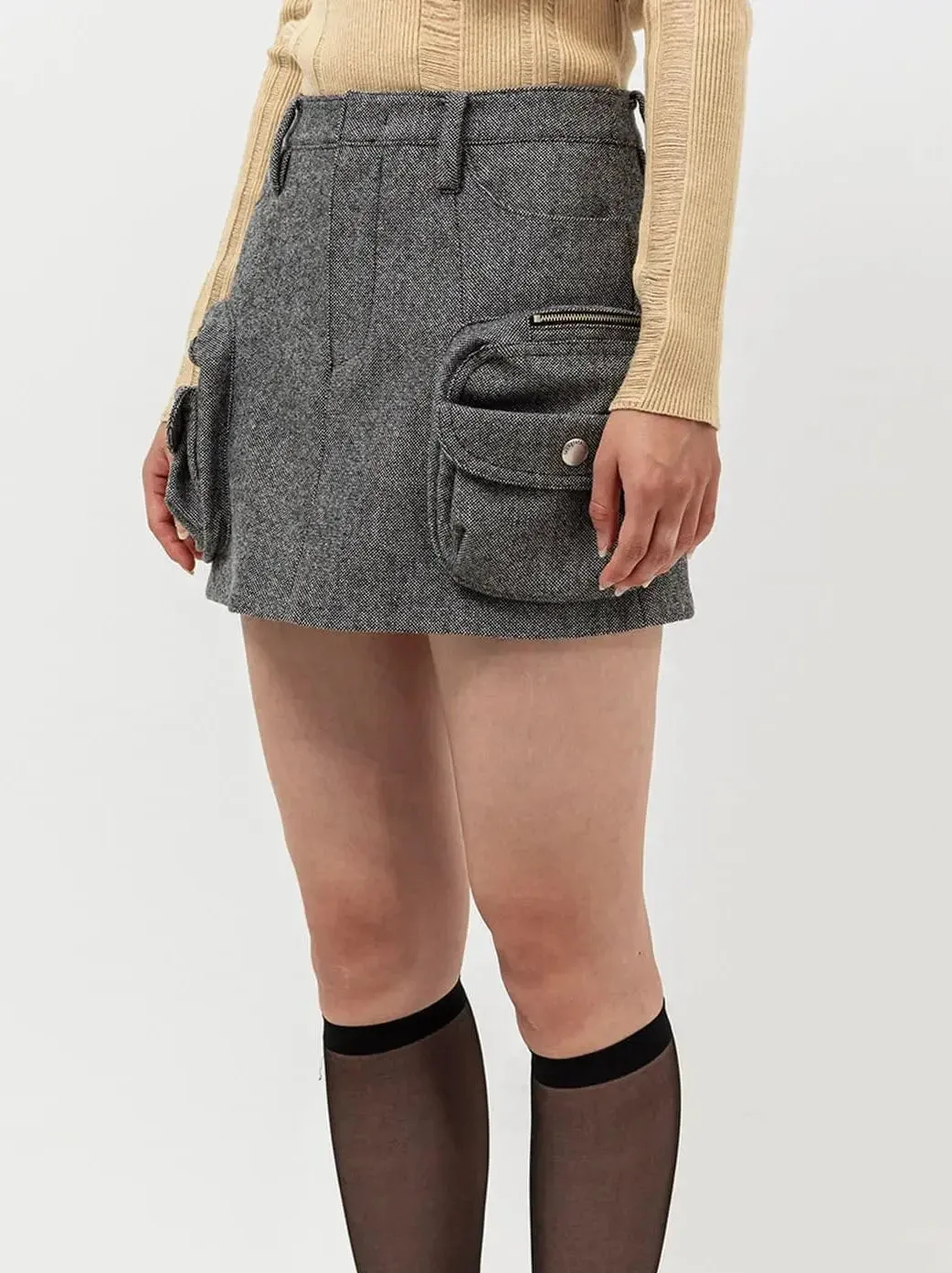 Bulky Cargo-Pocket Mini Skirt