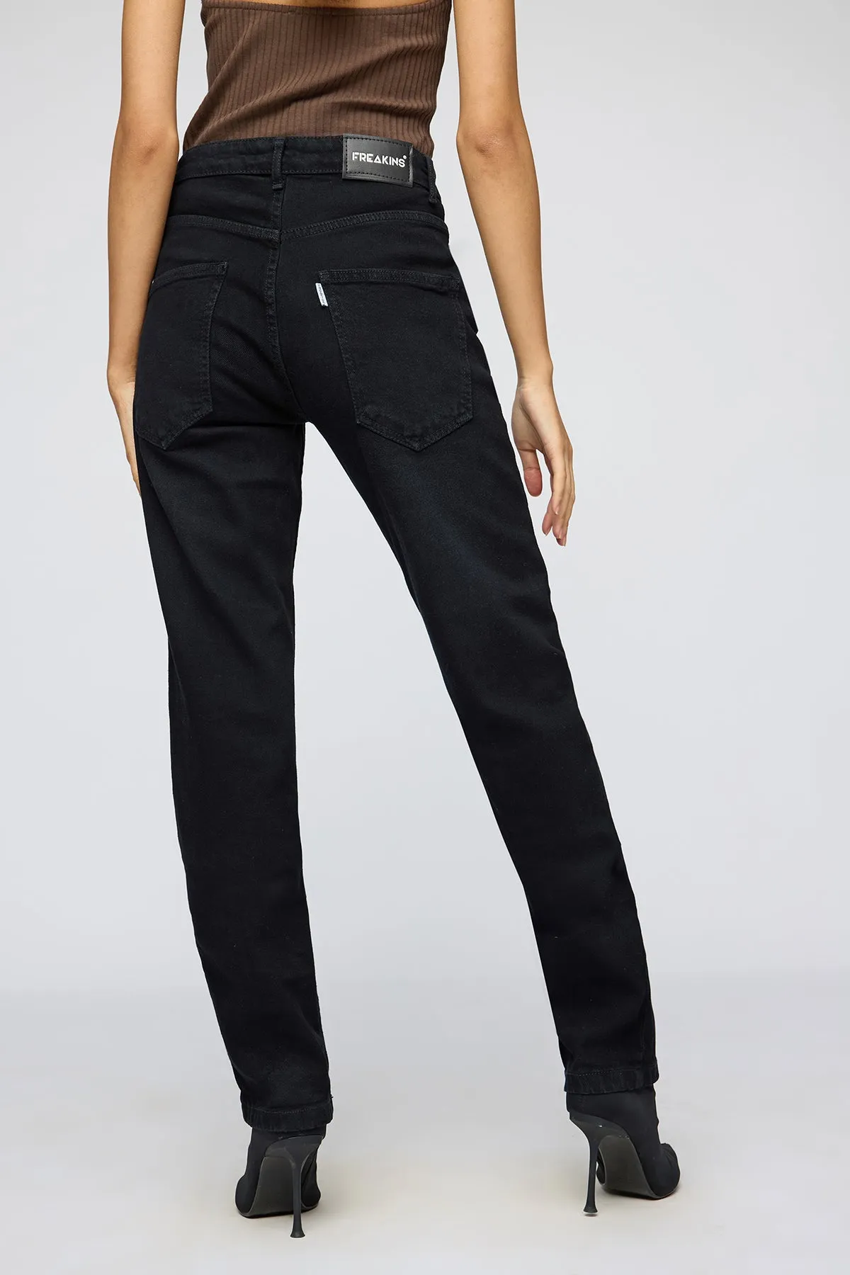 Classic Black Tapered Jeans