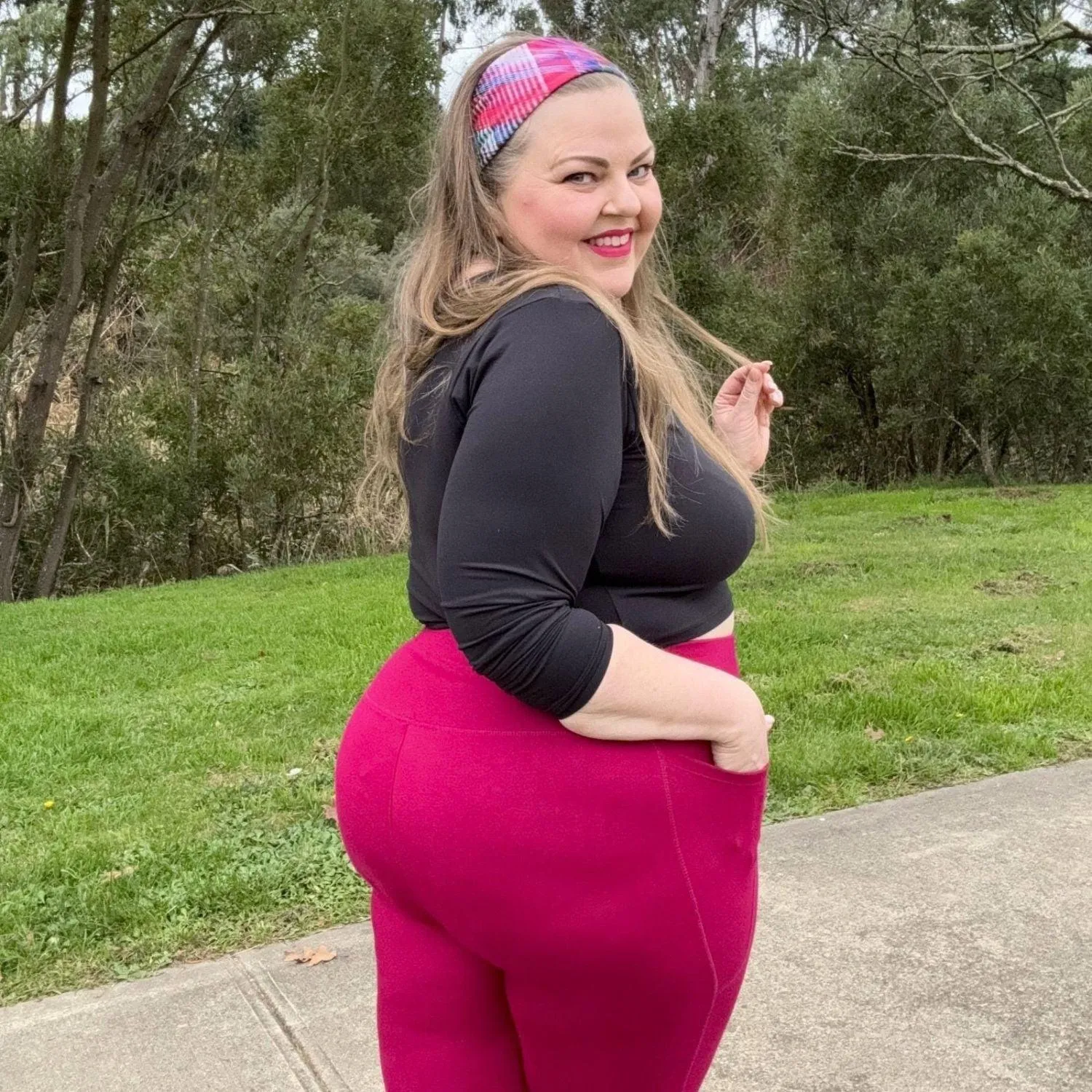 Squat Proof Short Leggings - Raspberry Pie